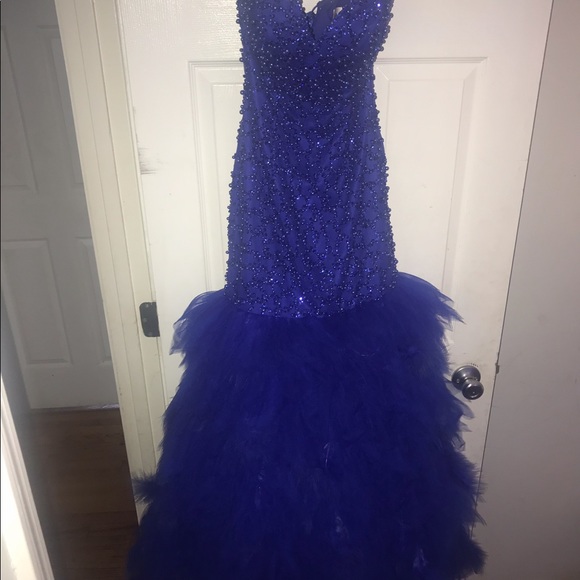 Prom dress - Picture 3 of 3